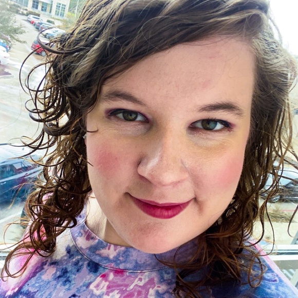 Meet your Posher, Amber - Picture 1 of 1